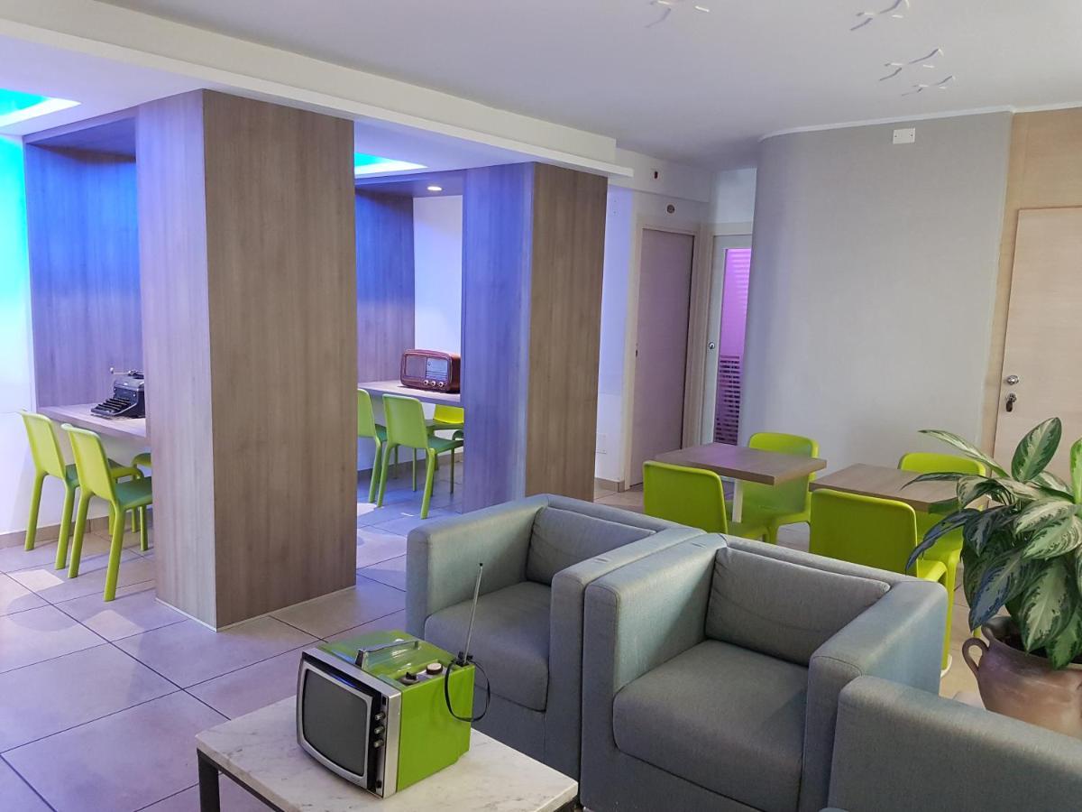 Hotel Sorriso - Molto Piu Di Una Stella リッチョーネ エクステリア 写真