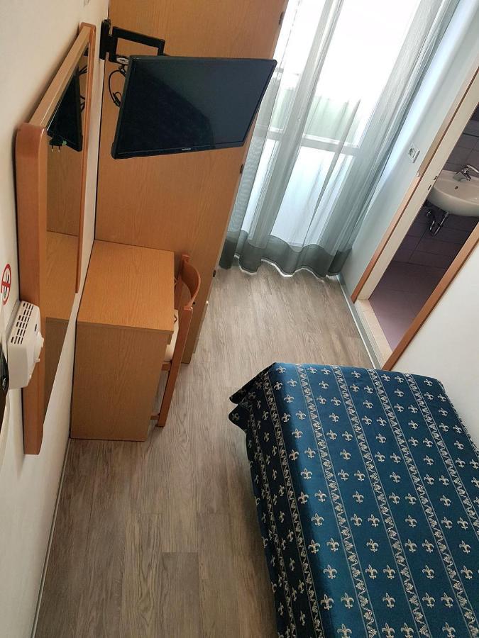 Hotel Sorriso - Molto Piu Di Una Stella リッチョーネ エクステリア 写真