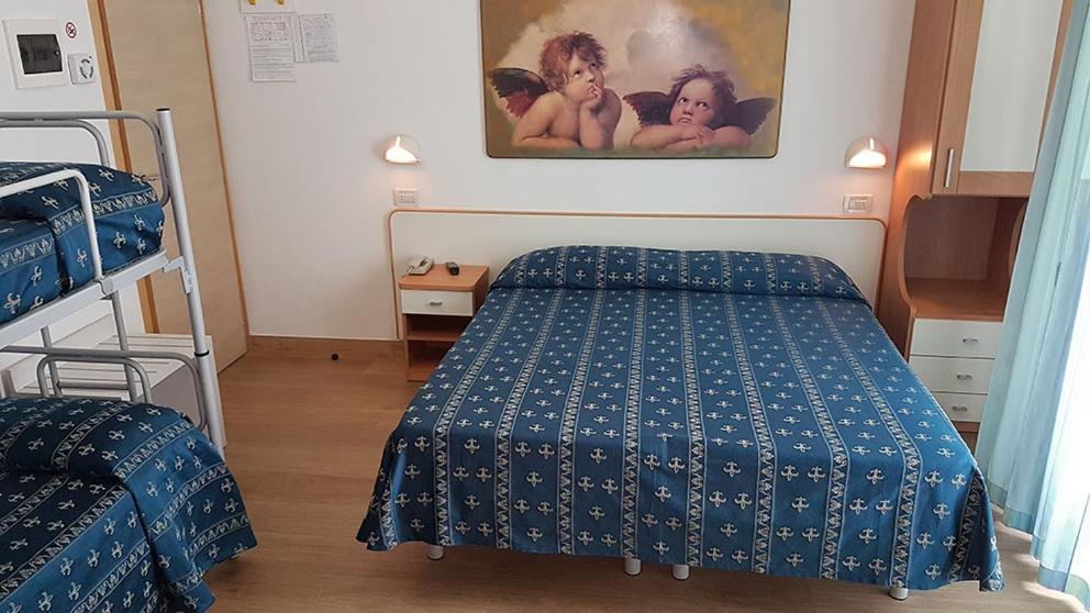 Hotel Sorriso - Molto Piu Di Una Stella リッチョーネ エクステリア 写真