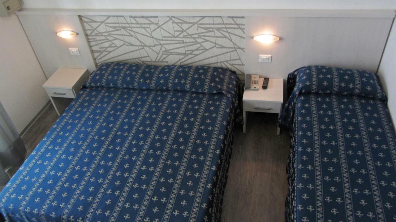 Hotel Sorriso - Molto Piu Di Una Stella リッチョーネ エクステリア 写真